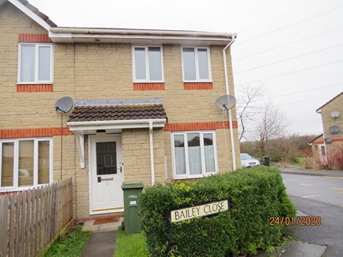 2 Bedroom End Of Terrace House To Rent In Bailey Close, Locking Castle, Weston-super-Mare, North Somerset, BS22