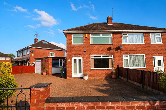 3 Bedroom Town House For Sale In Embassy Close, Blacon, Chester, CH1