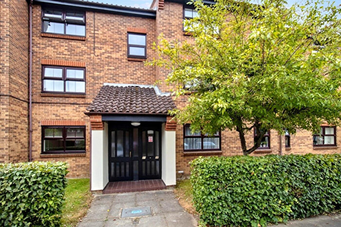 2 Bedroom Apartment For Sale In Bransby Close, King's Lynn, Norfolk, PE30