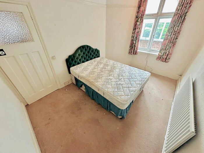 3 Bedroom Detached Bungalow For Sale In Wolverhampton Road, Sedgley, DY3