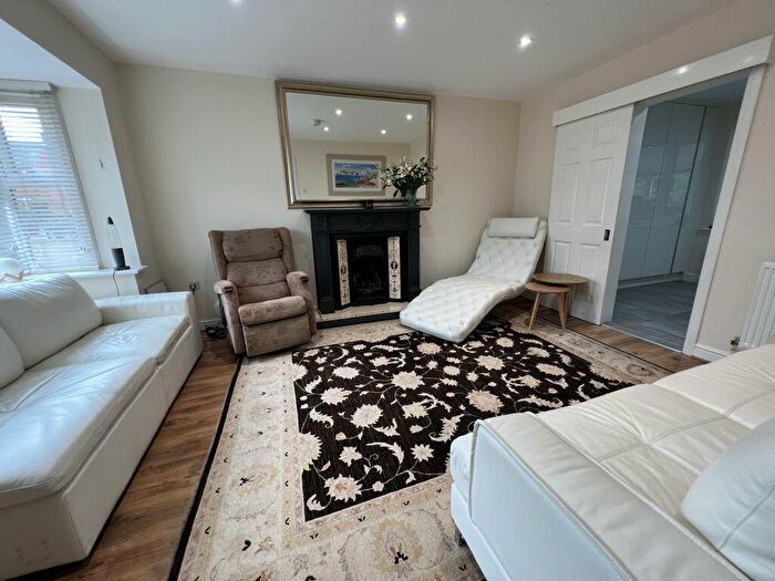 5 Bedroom Detached House For Sale In Fox Pond Lane, Oadby, LE2