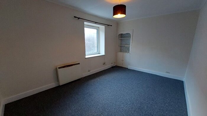 2 Bedroom Flat To Rent In Union Street, Montrose, DD10