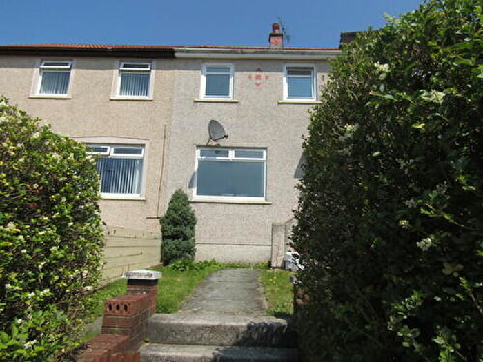 3 Bedroom Terraced House To Rent In Drumpark Street, Coatbridge, ML5