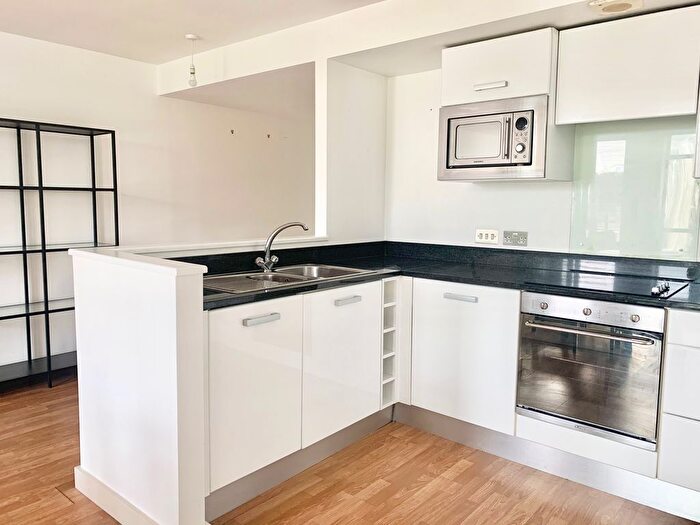 2 Bedroom Property To Rent In Carlin House, Nottingham, NG9