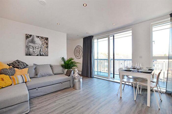 2 Bedroom Apartment To Rent In Gordon Road, Sheffield, S11