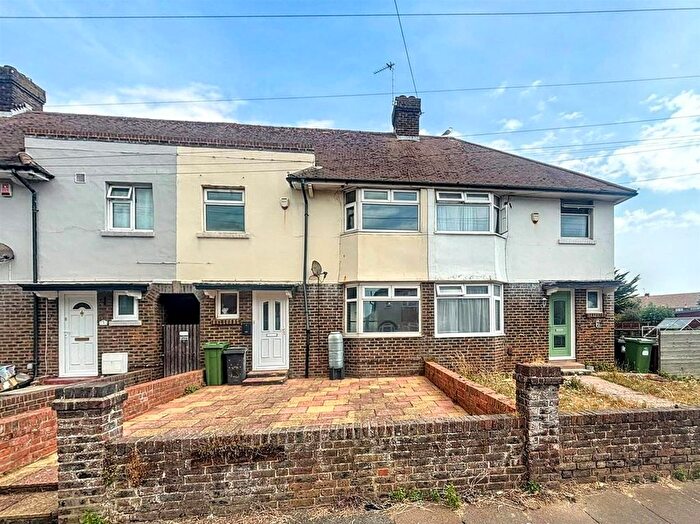 3 Bedroom Terraced House For Sale In Wallis Avenue, Eastbourne, BN23