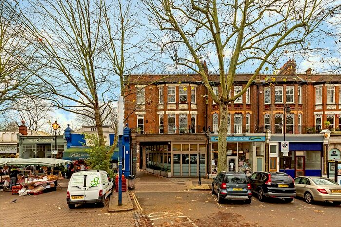 Studio To Rent In Station Parade, Richmond, Surrey, TW9