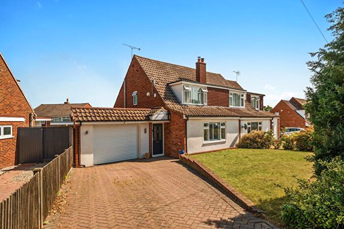 3 Bedroom Semi-Detached House For Sale In Norah Lane, Higham, Kent., ME3