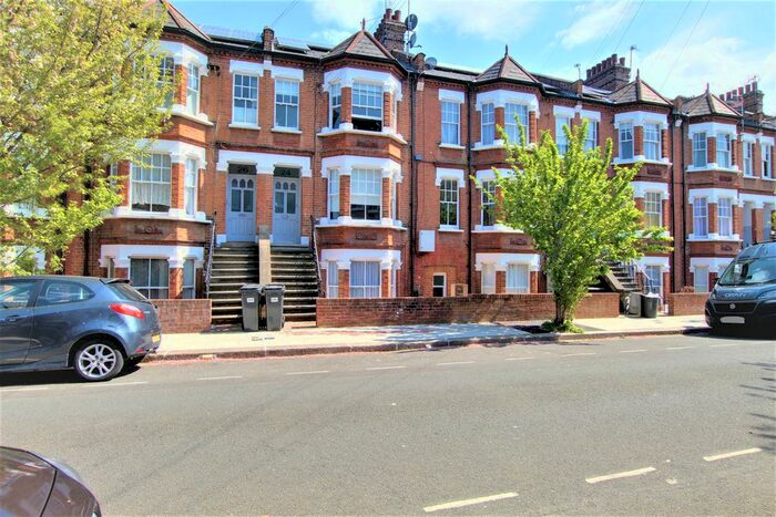1 Bedroom Flat To Rent In Curwen Road, (), Shepherds Bush, W12