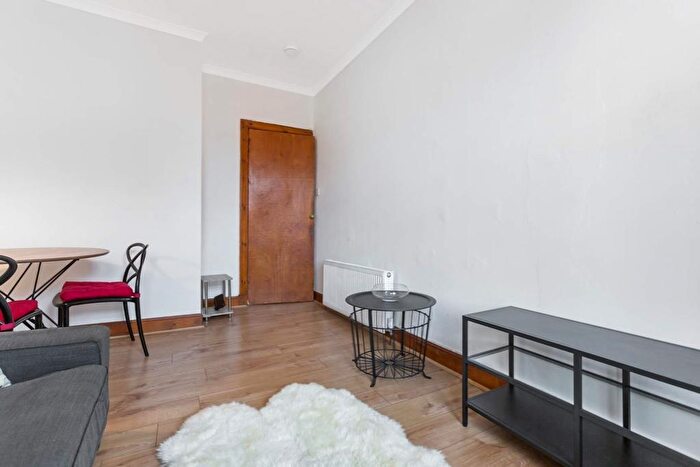 1 Bedroom Flat To Rent In Apsley Street, Glasgow -, G11