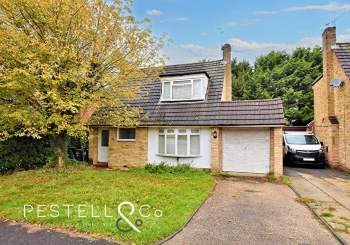 3 Bedroom Detached House For Sale In Garnetts, Takeley, CM22