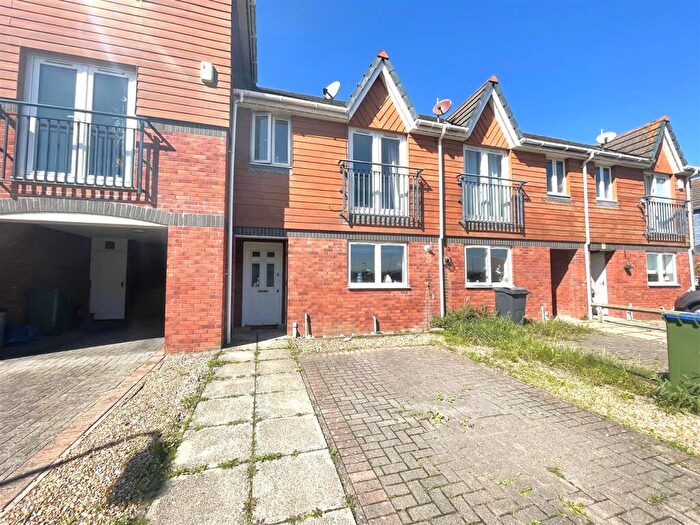 3 Bedroom Terraced House To Rent In West Quay, Newhaven, BN9