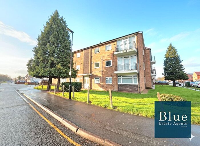 2 Bedroom Flat For Sale In Bath Road, Hounslow, TW4