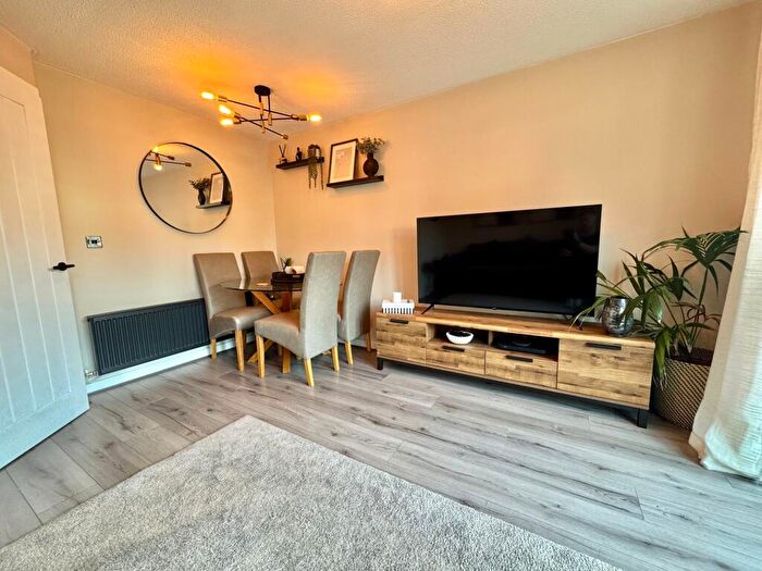 3 Bedroom End Of Terrace House For Sale In Cypress Way, Nuneaton, CV10