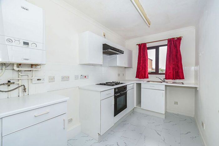 2 Bedroom Semi-Detached Bungalow For Sale In Lambert Close, Market Weighton, York, YO43