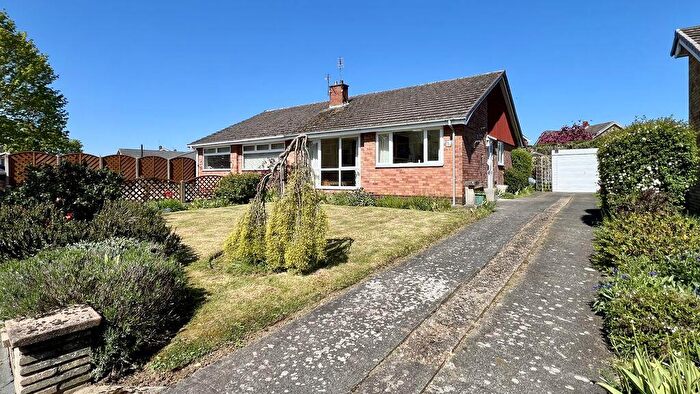 2 Bedroom Semi-Detached Bungalow For Sale In Jacklins Approach, Bottesford, DN16