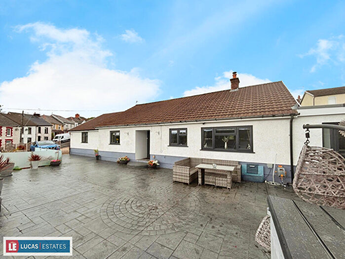 3 Bedroom Detached Bungalow For Sale In Plas Road, Fleur De Lis, Blackwood, NP12