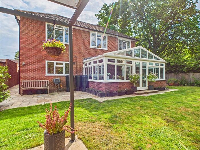 4 Bedroom Detached House For Sale In Sherfield Road, Bramley, Tadley, Hampshire, RG26