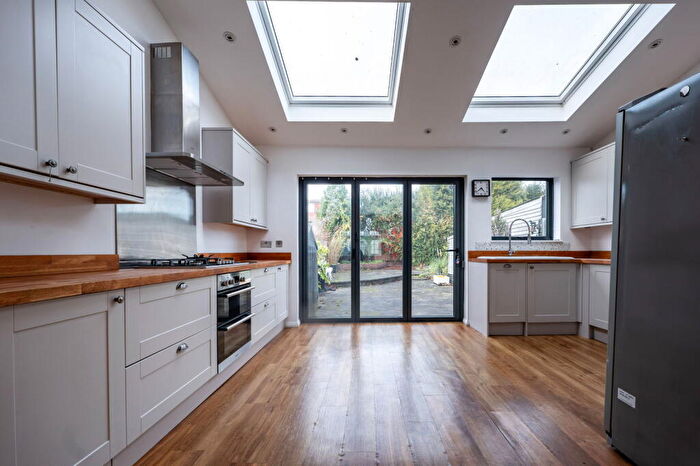 4 Bedroom House For Sale In Walpole Road, Bromley, BR2