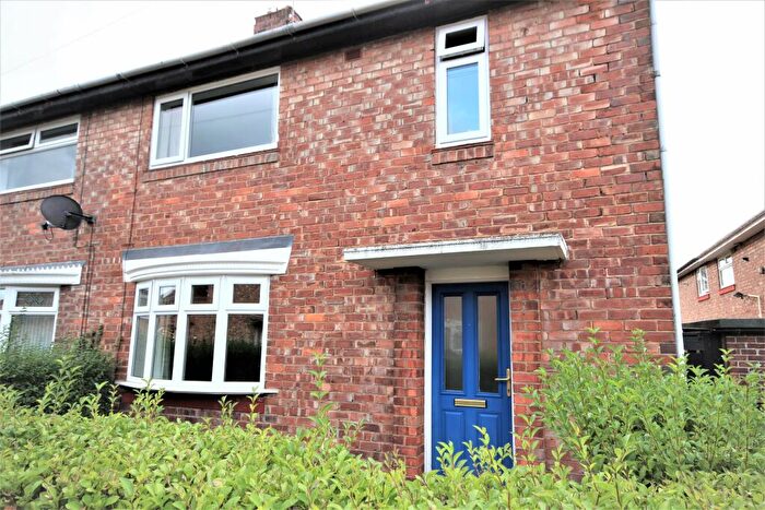 3 Bedroom House To Rent In Wakenshaw Road, DH1