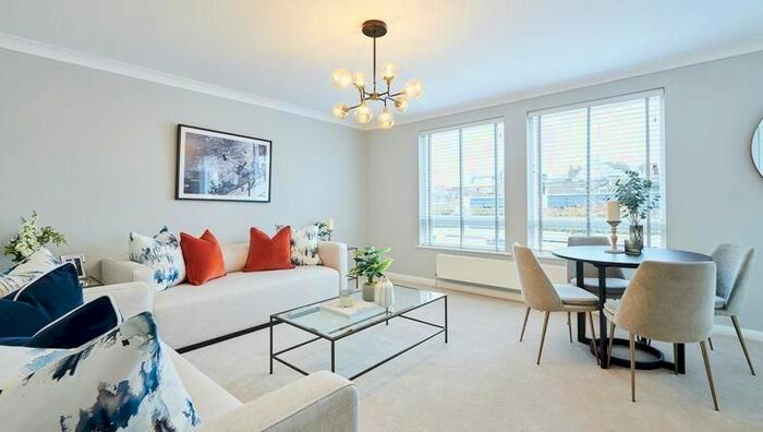 2 Bedroom Flat To Rent In Fulham Road, London, SW3