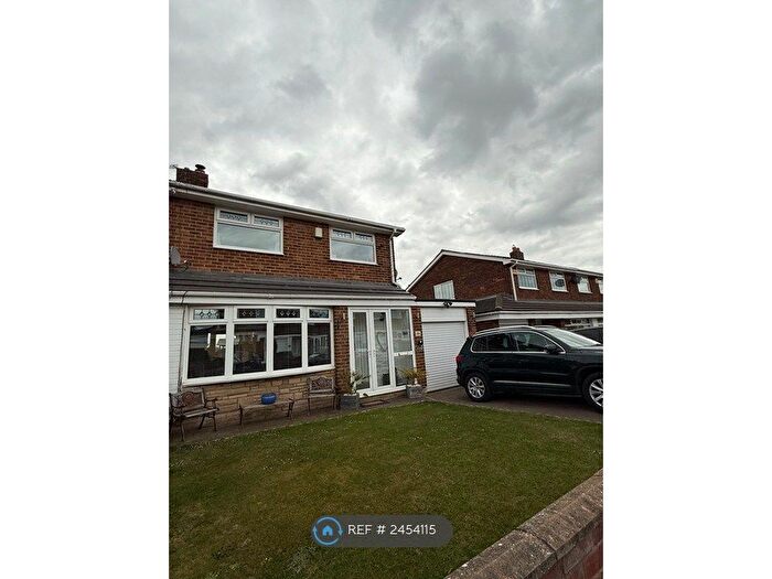 3 Bedroom Semi-Detached House To Rent In Ladywell Road, Consett, DH8