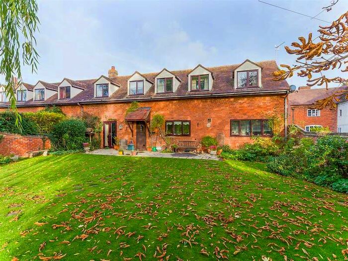 3 Bedroom Barn Conversion Character Property For Sale In Kings End Road, Powick, Worcester, WR2