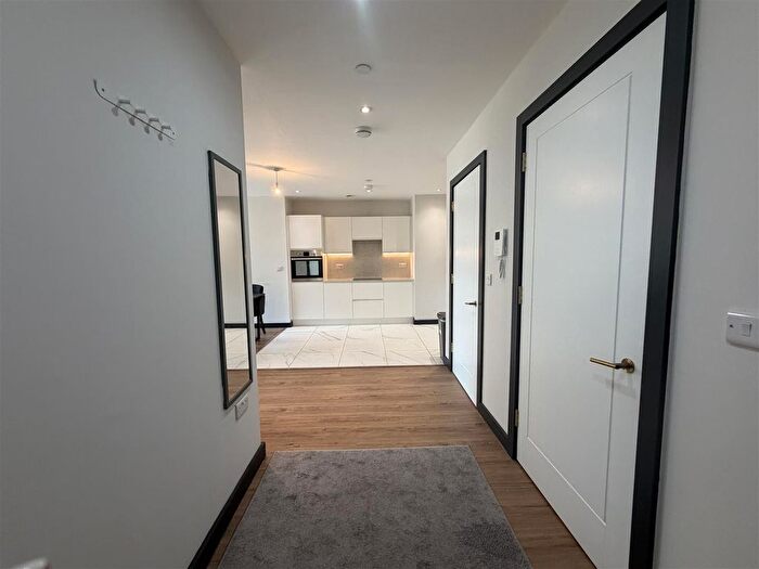 1 Bedroom Flat To Rent In The Strand, Drury Lane, Liverpool, L2