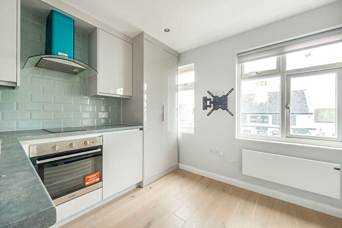Studio To Rent In Kneller Road, Whitton, Twickenham, TW2