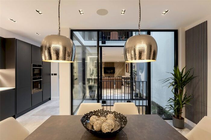 5 Bedroom Semi-Detached House To Rent In Elgin Mews, Kensington &amp; Chelsea, Notting Hill, W11
