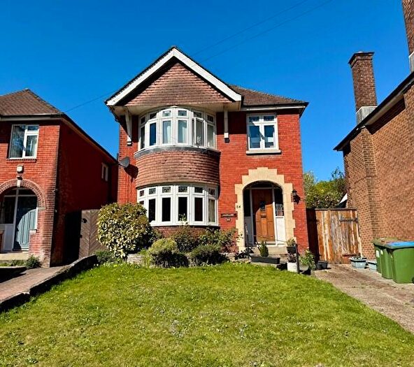 3 Bedroom Detached House To Rent In Glenfield Avenue, Bitterne, SO18