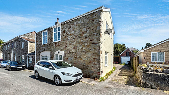 3 Bedroom End Of Terrace House To Rent In Elborough Avenue, Yatton, BS49