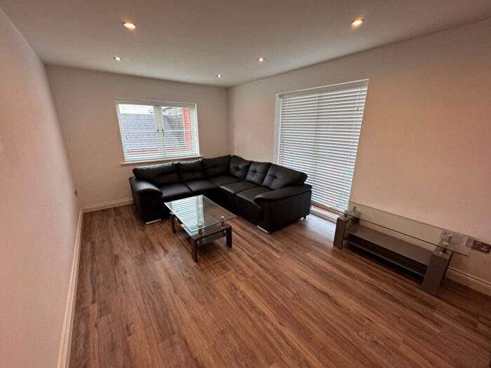2 Bedroom Flat To Rent In Mint Drive, Hockley, B18