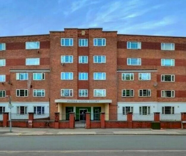 2 Bedroom Flat To Rent In Wilmslow Road, Didsbury, Manchester, M20