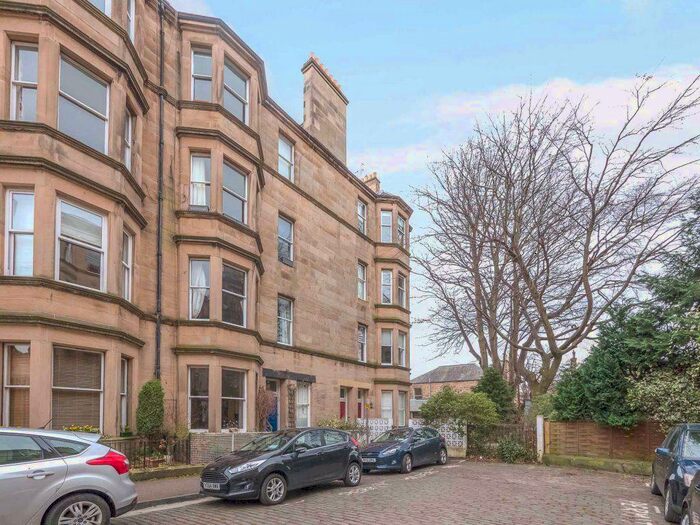 2 Bedroom Flat To Rent In Bruntsfield Gardens, Bruntsfield Gardens, EH10