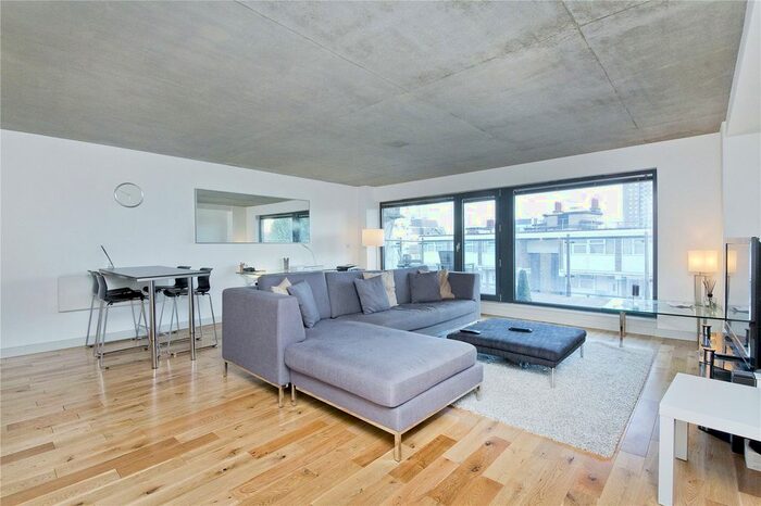 2 Bedroom Flat To Rent In Micawber Street, Islington, London, N1