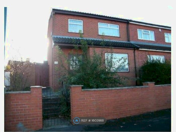 3 Bedroom Semi-Detached House To Rent In Stotfield Road, Nottinghamshire, NG8
