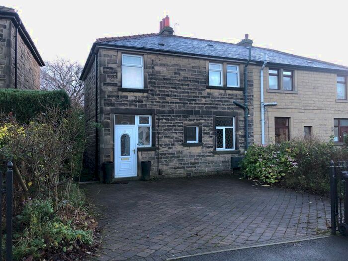 3 Bedroom Semi-Detached House To Rent In Grange Road, Rawtenstall, Rossendale BB4