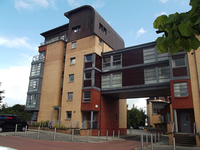 1 Bedroom Flat To Rent In Errol Gardens, Glasgow, G5