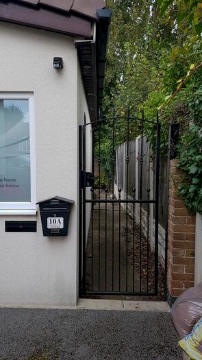 1 Bedroom Flat To Rent In A Hollings Lane, Ravenfield, Rotherham, S65