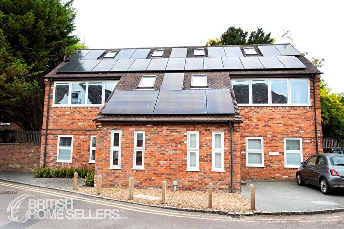 1 Bedroom Apartment For Sale In Malthouse Square, Princes Risborough, Buckinghamshire, HP27