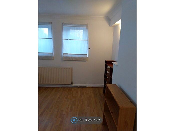 2 Bedroom Flat To Rent In Palatine Road, West Didsbury Manchester, M20