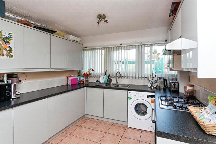 4 Bedroom Terraced House For Sale In Gibbwin, Great Linford, Milton Keynes, Buckinghamshire, MK14