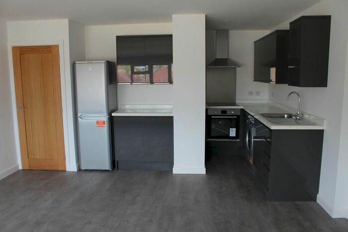 1 Bedroom Flat To Rent In Colwell Road, Cosham, Portsmouth, PO6