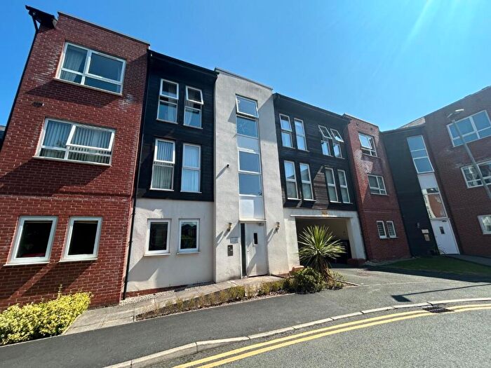 2 Bedroom Flat For Sale In Georgia Avenue, West Didsbury, M20
