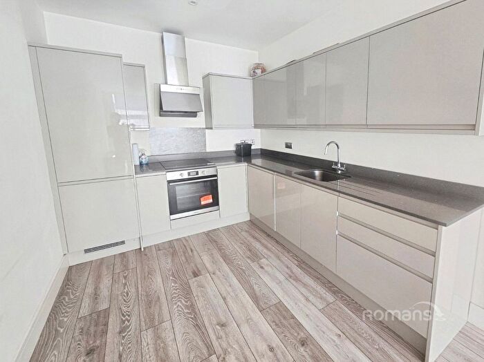 1 Bedroom Flat To Rent In Farnham Road, Slough, Berkshire, SL1