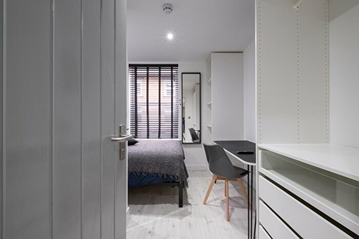 6 Bedroom Semi-Detached House To Rent In Portland Street, Lincoln, LN5