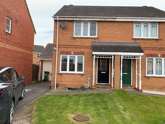 3 Bedroom Semi-Detached House To Rent In Gavin Close, Thorpe Astley, LE3