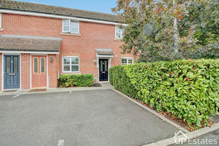 2 Bedroom Maisonette For Sale In Fletcher Walk, Finham, Coventry, CV3