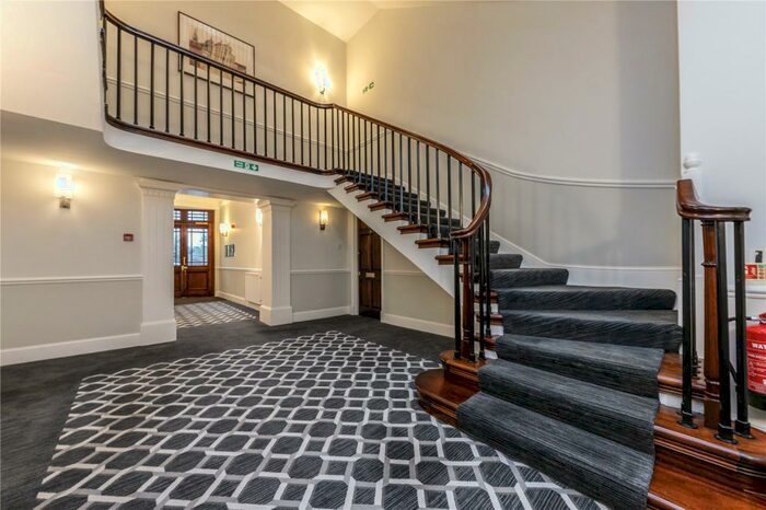 1 Bedroom Flat To Rent In Kingston Hill Place, Kingston Upon Thames, KT2